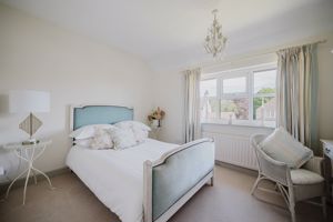 Guest bedroom- click for photo gallery